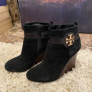 Tory Burch Aden wedge suede black